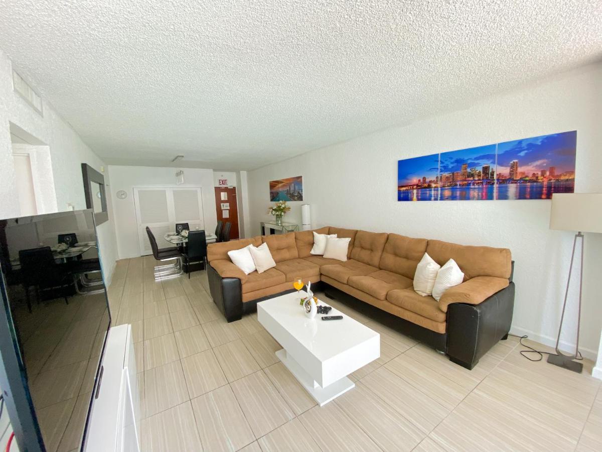 Beach Bliss Steps To Ocean, Pool & Game Room Fun Hollywood Exterior photo